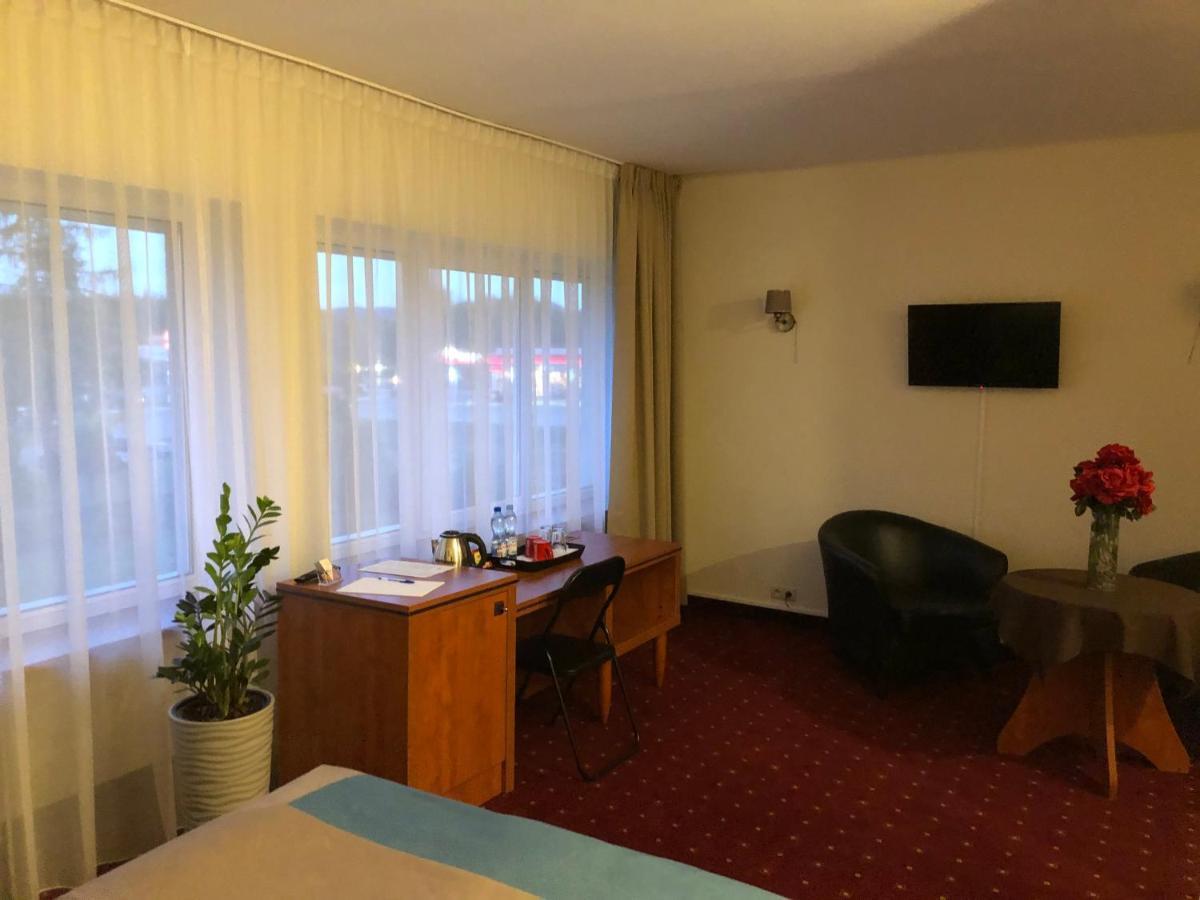 Hotel Bialy Waldenburg Exterior foto